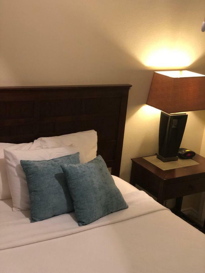 The Reside Fully Furnished Condos - Medical Stays Welcome Хьюстон Экстерьер фото